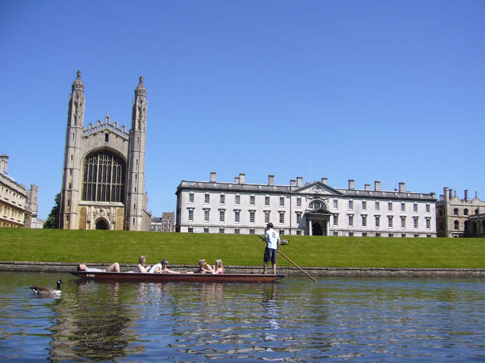 King S College Back With Punts 1442335