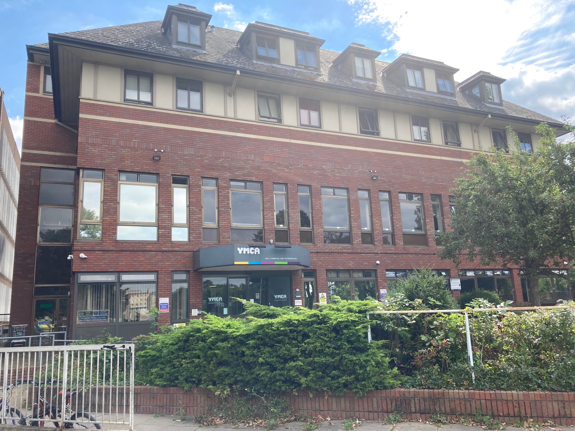 Ymca Queen Anne Housefront 6